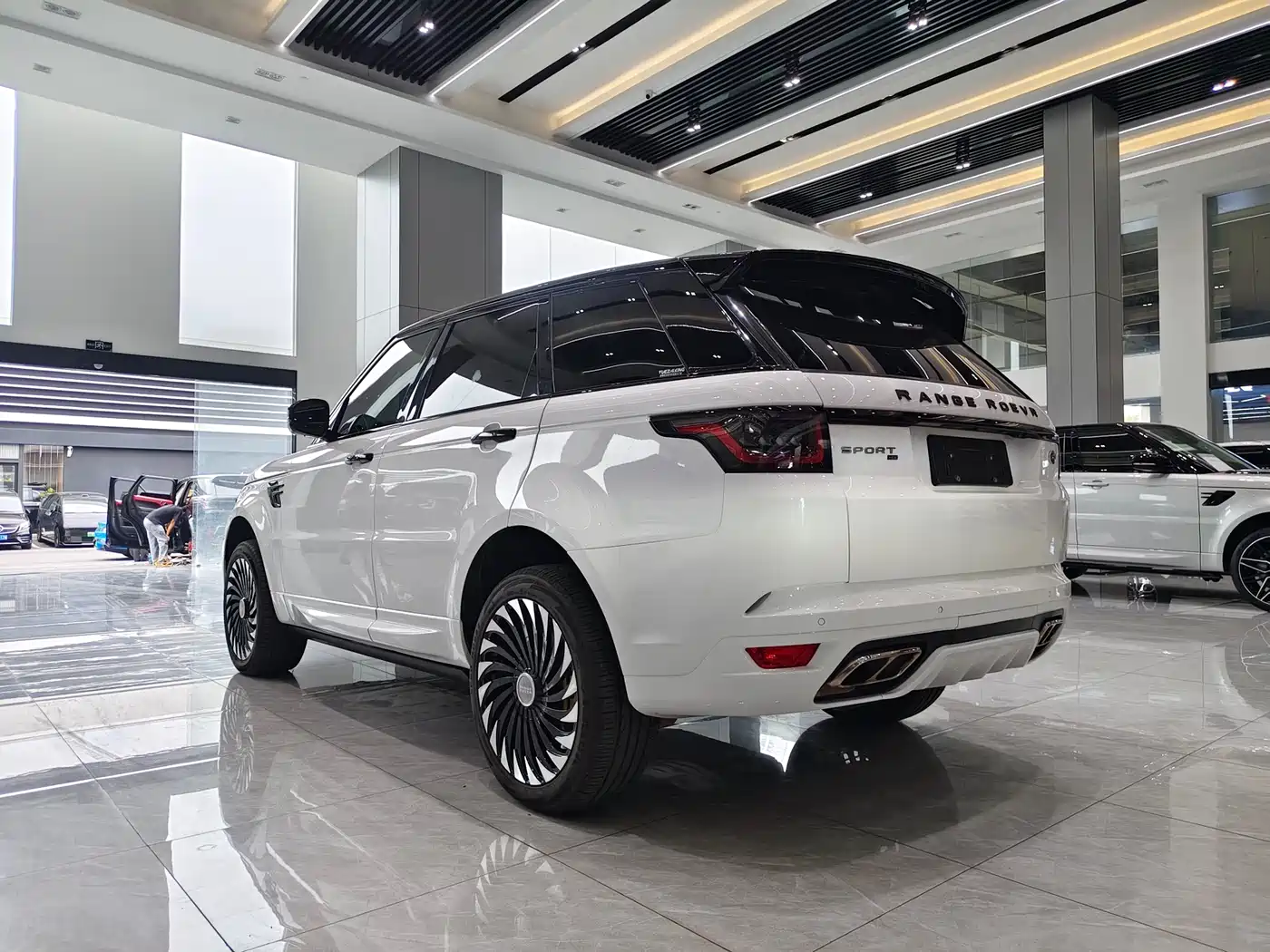 Land Rover Range Rover Sport 2020 3.0 L6 HSE DYNAMIC фото 18