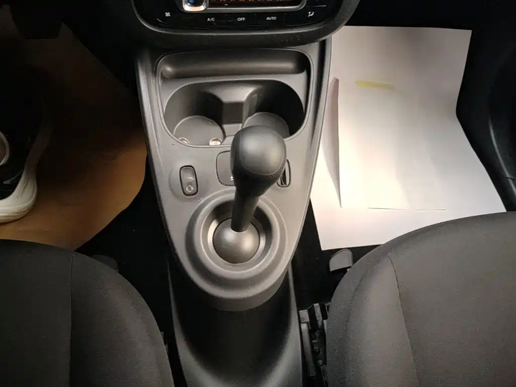 smart forfour 2019 2018 1.0L 52kW Agile Edition