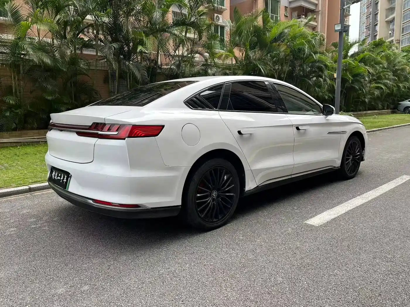 BYD HAN