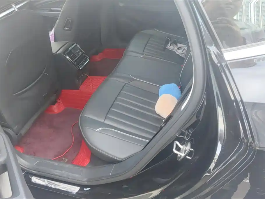 Volkswagen Passat 2023 330TSI Elite Edition фото 11