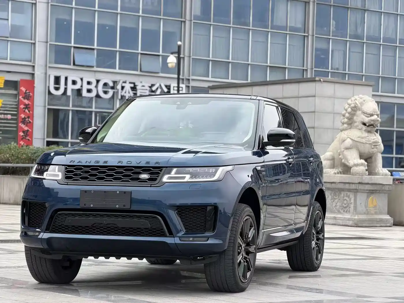 Land Rover Range Rover Sport 2022 3.0 L6 Gloss Black Edition
