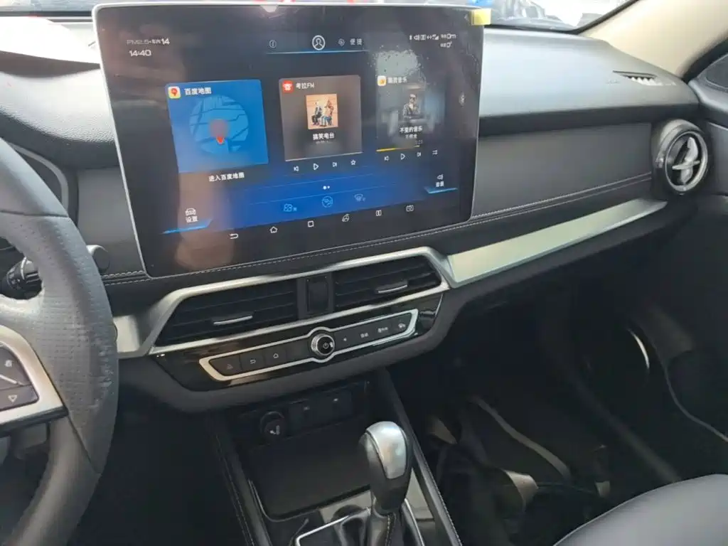 BYD Song 2019 2019 1.5TI Automatic Smart Connection Yueyao Edition