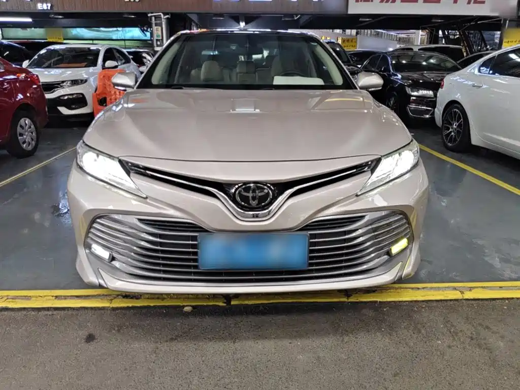 Toyota Camry 2018 2.5G Luxury Edition фото 3