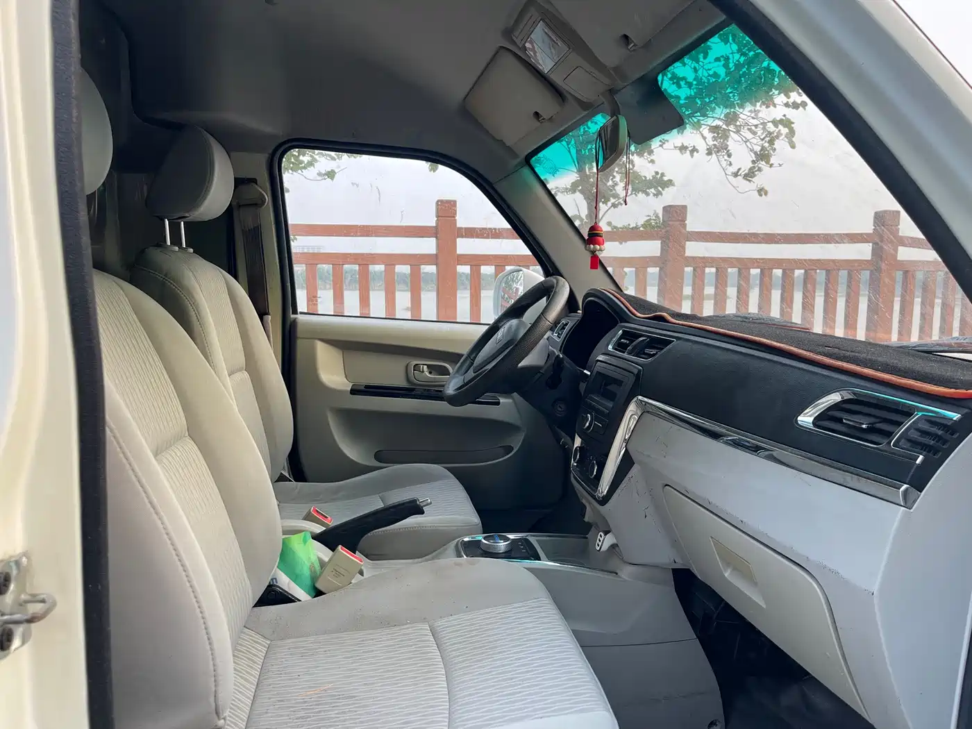 SRM XINYUAN NEW ENERGY LITTLE SEA LION EV