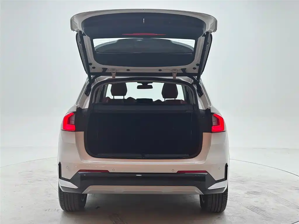 BMW X1 2023 sDrive20Li X Design Package фото 8