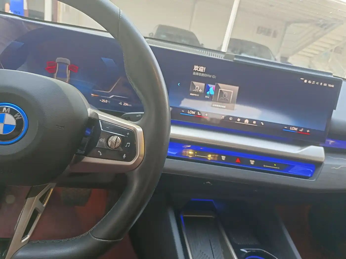 BMW i5 2024 eDrive 35L Premium Model M Sport Package фото 8