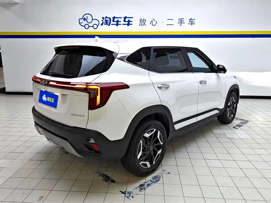 Kia Seltos 2026 Model 1.5L IVT Luxury Comfort Edition фото 3