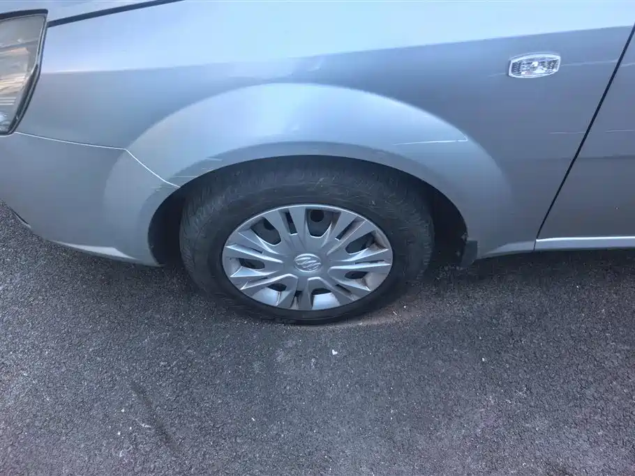 Buick Excelle 2015 1.5L Manual Classic фото 6