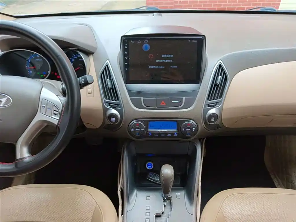 Hyundai Beijing Hyundai ix35 2015 2.0L Automatic 2WD Smart Type China IV фото 13