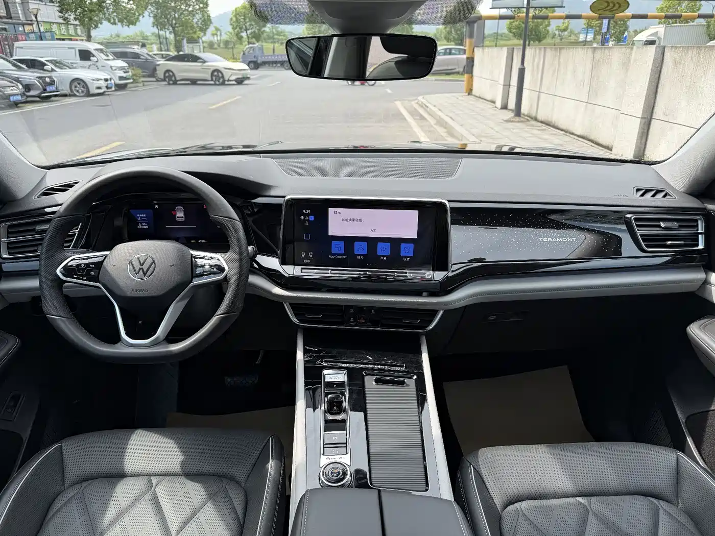 Volkswagen Teramont 2024 380TSI 4WD Dragon Auspicious Edition фото 10