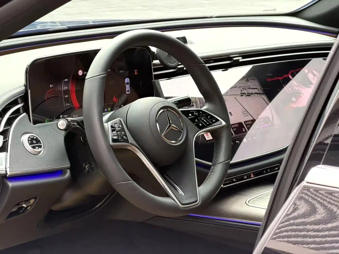 Mercedes-Benz E-Class 2025 E 300 L Luxury фото 10
