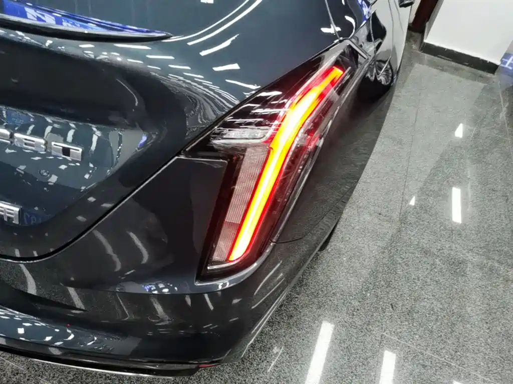 Cadillac CT4 2021 28T Premium Edition фото 8