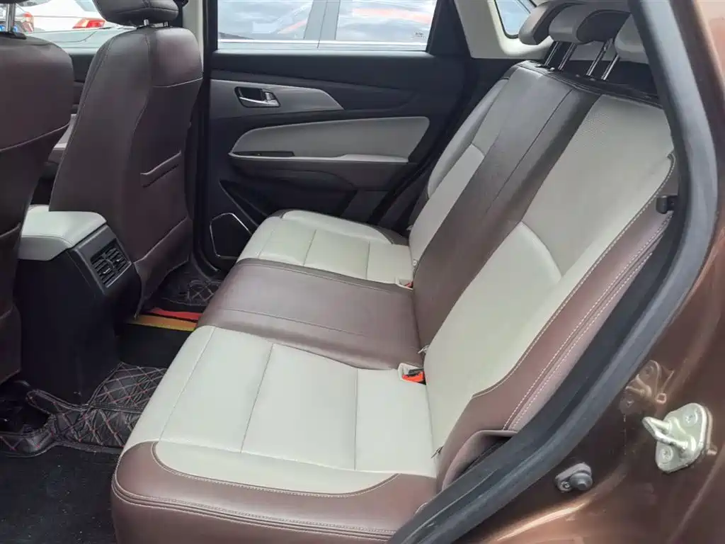 BAIC Huansu S5 2018 2017 1.3T Manual Luxury