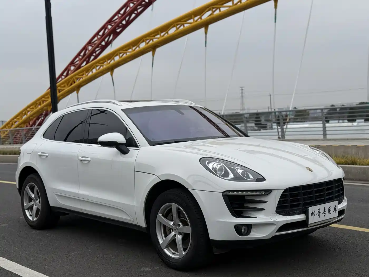 Porsche Macan 2016 Macan 2.0T фото 3