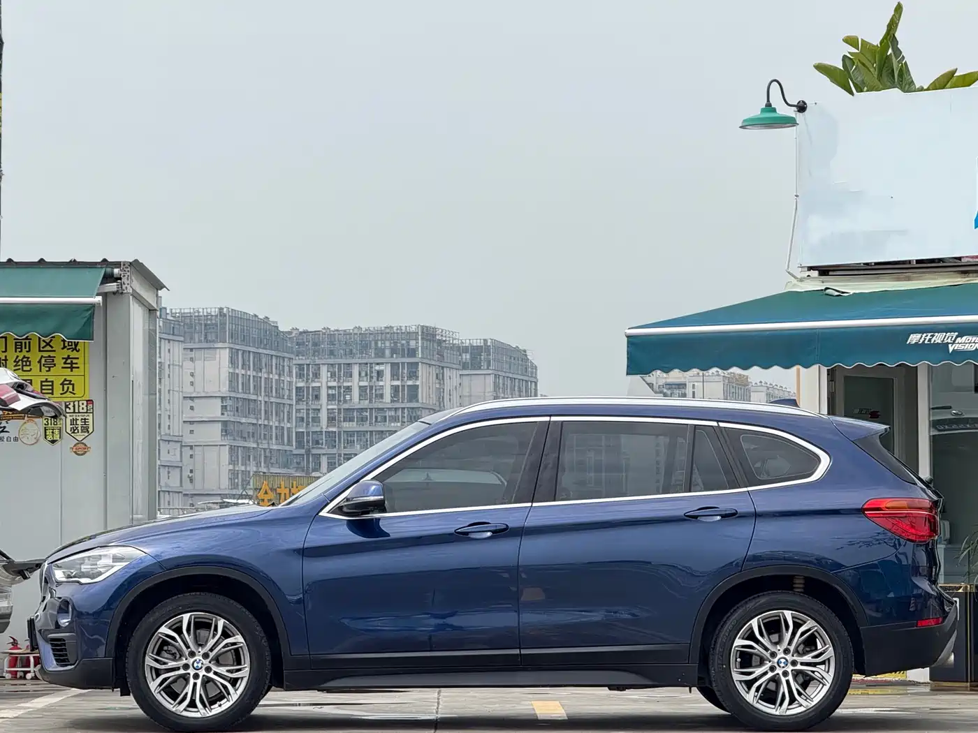 BMW X1 2019 sDrive20Li Leading Model фото 3