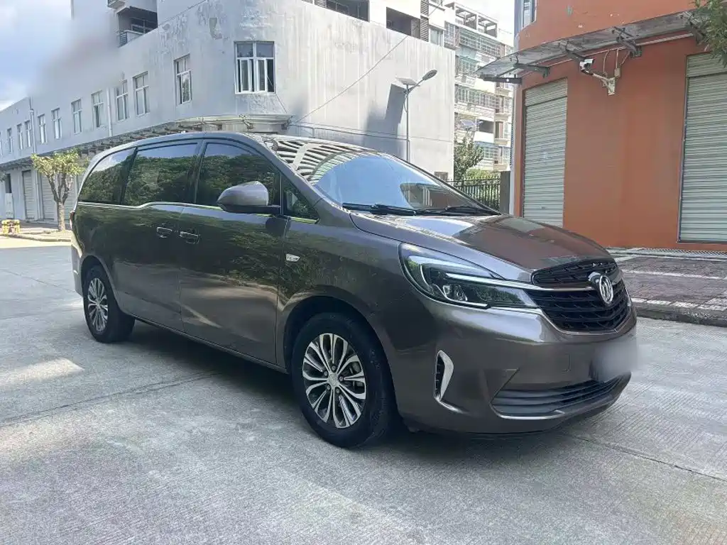 Фото 7 - Buick GL8