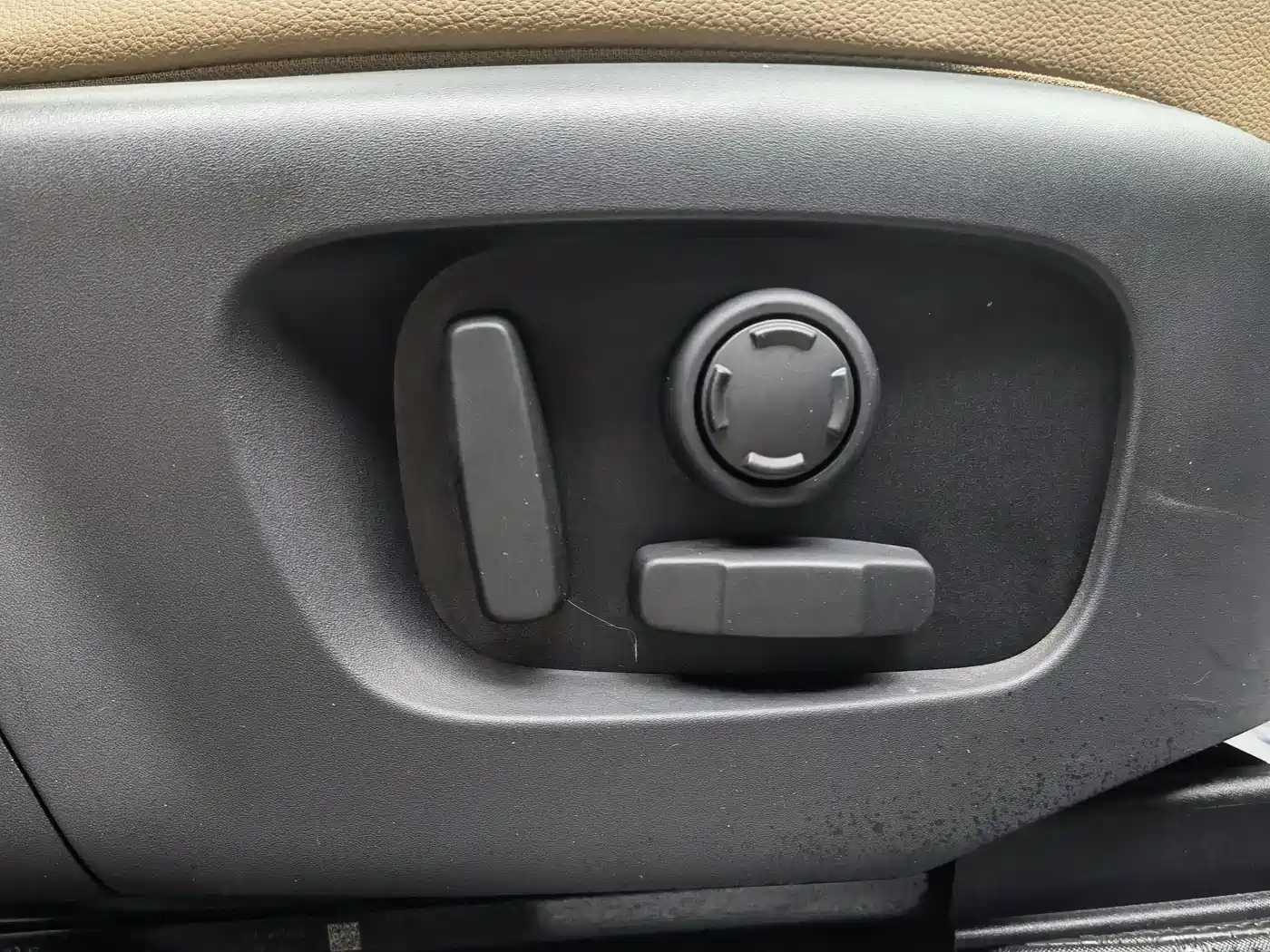 Land Rover Discovery Sport 2024 Performance Technology Edition фото 18