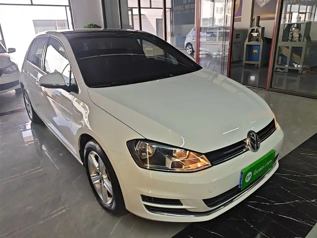 Volkswagen Golf 2016 1.6L Automatic Comfort фото 4