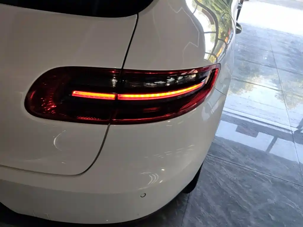 Porsche Macan 2014 Macan 2.0T фото 8
