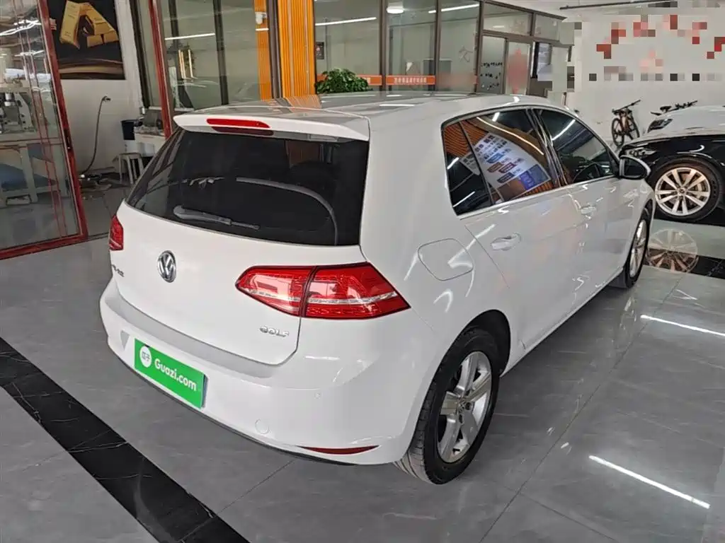 Volkswagen Golf 2016 1.6L Automatic Comfort фото 7