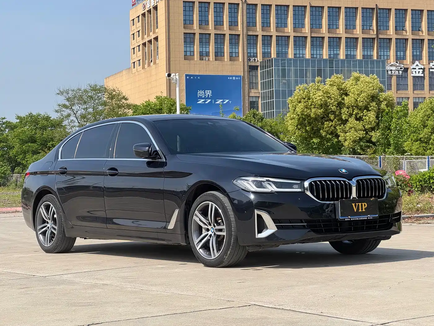 BMW 5 Series 2023 530Li Leading Luxury Package фото 3