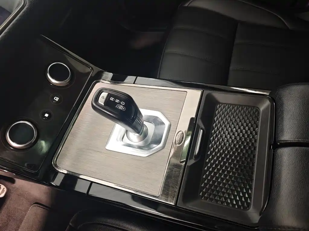 Land Rover Range Rover Evoque 2021 Range Rover Evoque L 249PS R-Dynamic S Performance Edition фото 19