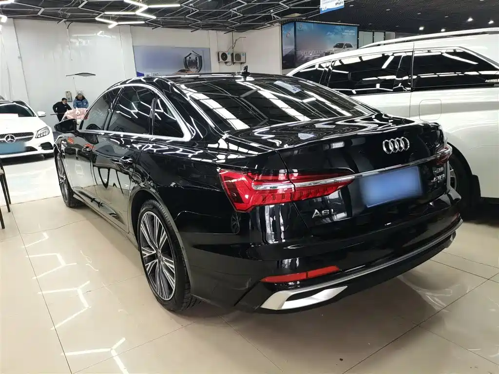 Audi A6L 2025 45 TFSI quattro Premium Sport фото 5