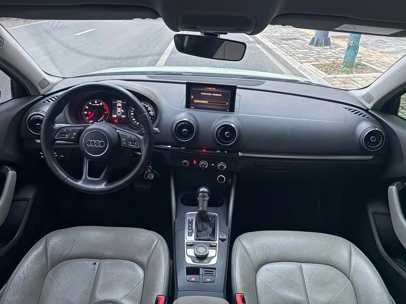 Audi A3 2018 30th Anniversary Limousine 35 TFSI Progressive фото 9