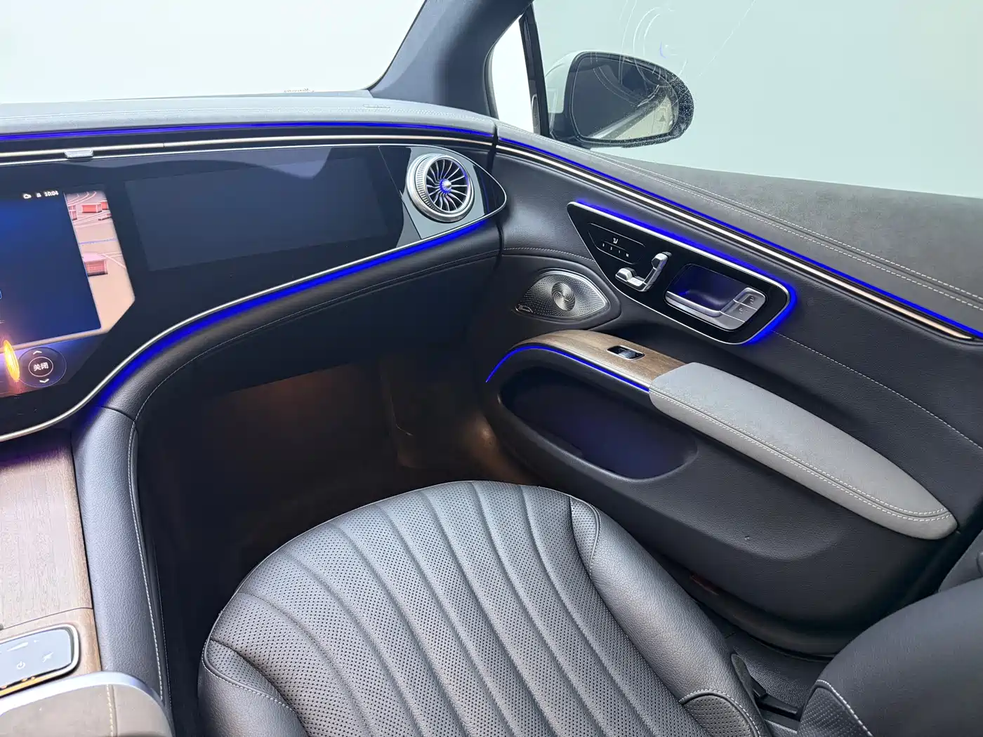 Mercedes-Benz EQS 2022 Model Year Facelift 450+ Pioneer Edition фото 13