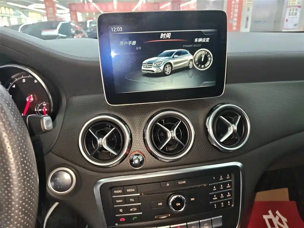 Mercedes-Benz GLA 2017 GLA 200 Fashion фото 5