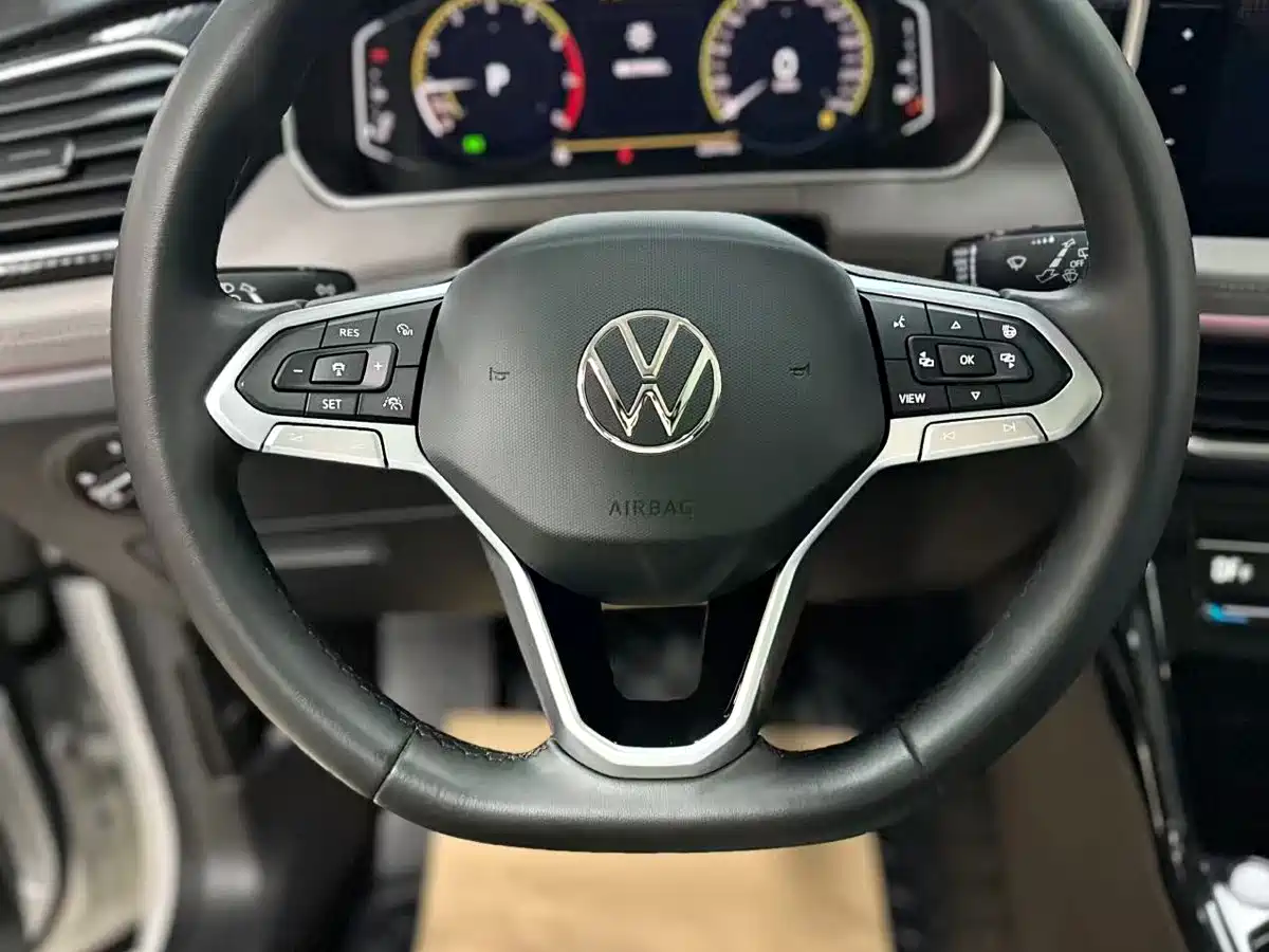 Volkswagen Tayron 2024 300TSI 2WD Luxury Plus Advanced фото 10