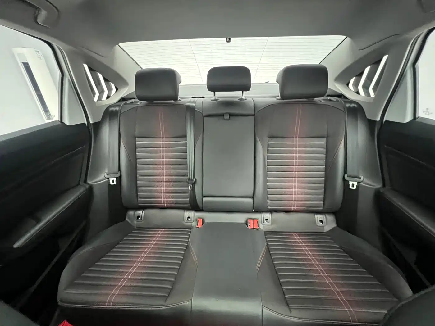 Volkswagen Lavida 2023 280TSI DSG Starlight Comfort Edition фото 11