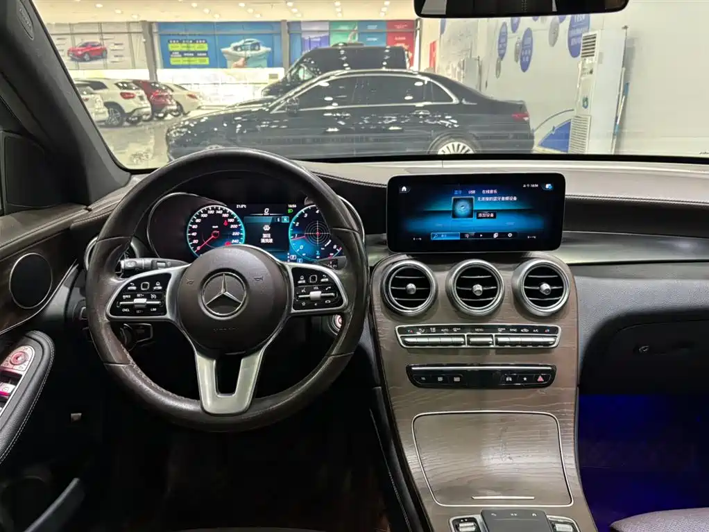 Mercedes-Benz GLC 2020 GLC 300 L 4MATIC Dynamic фото 6