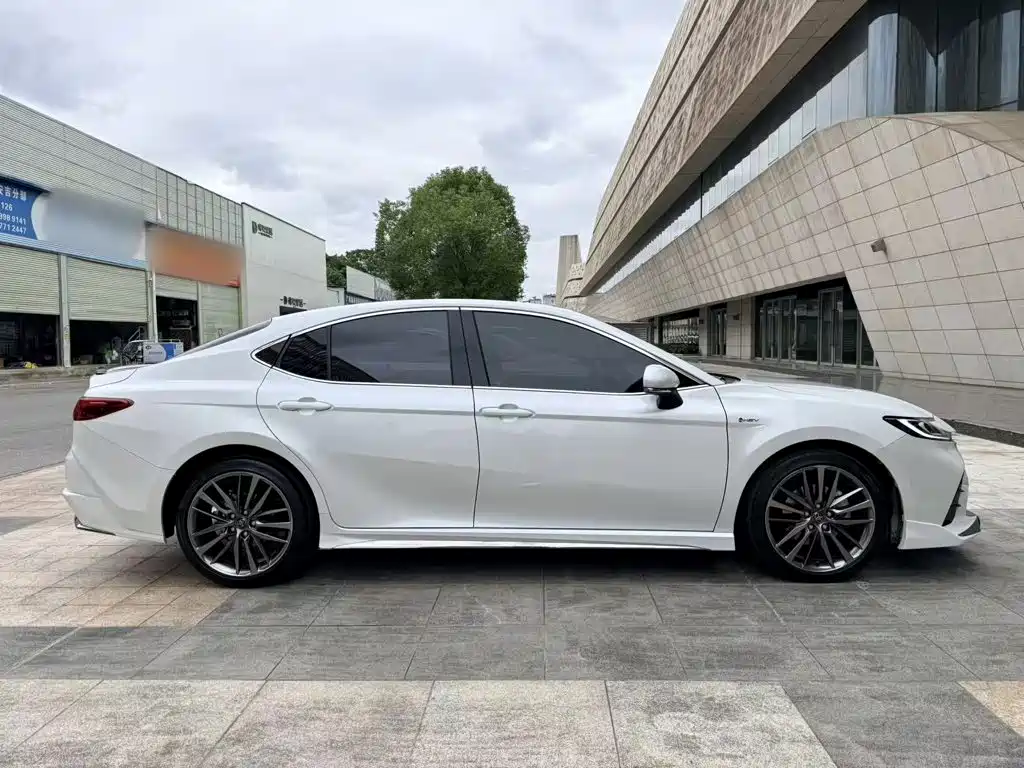 Toyota Camry 2025 2024 Model Dual Hybrid 2.0HXS Sport Plus Edition