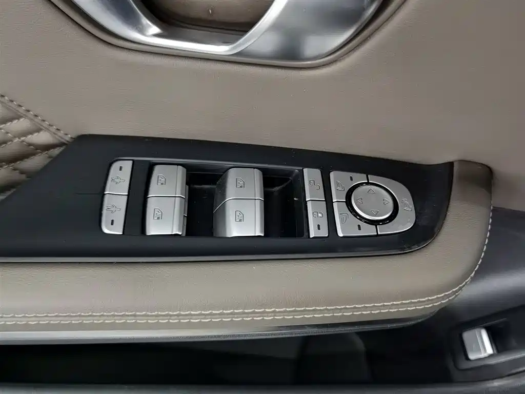 BYD Han 2022 DM-i 121KM Premium Edition фото 9