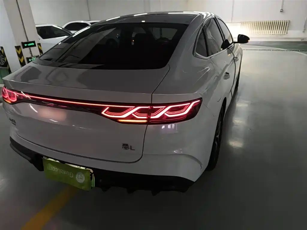 BYD Qin L 2024 DM-i 80KM Superior фото 8