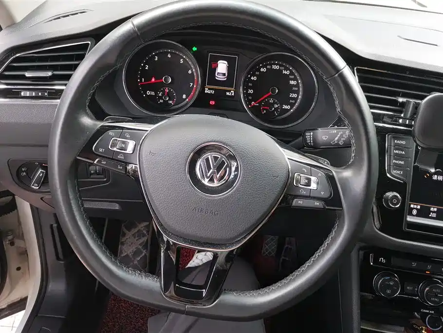 Volkswagen Tiguan L 2017 330TSI Automatic 2WD Comfort Edition фото 15