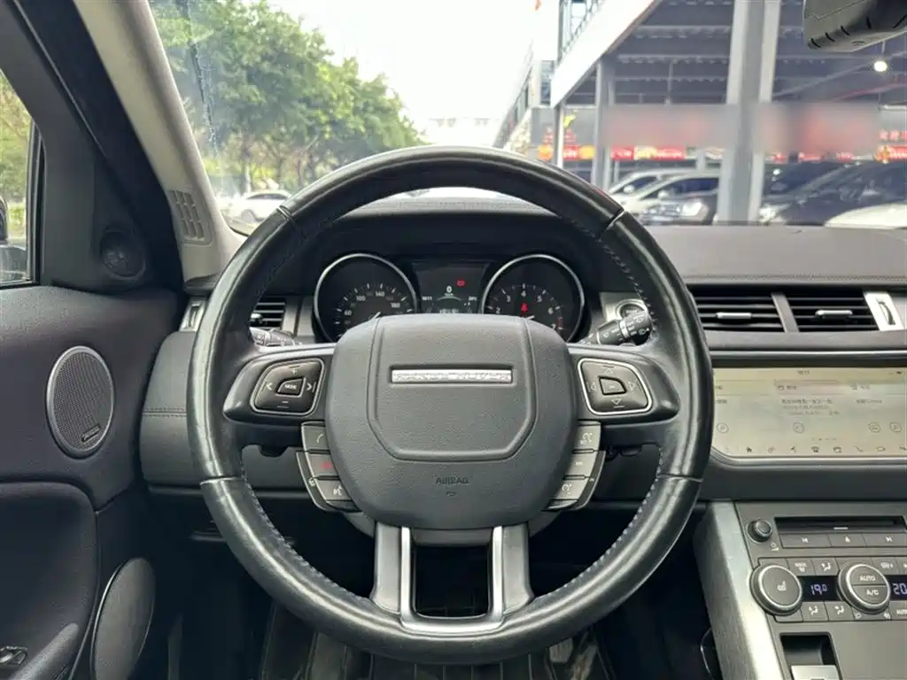 Land Rover Range Rover Evoque 2018 240PS SE Smart Edition фото 3
