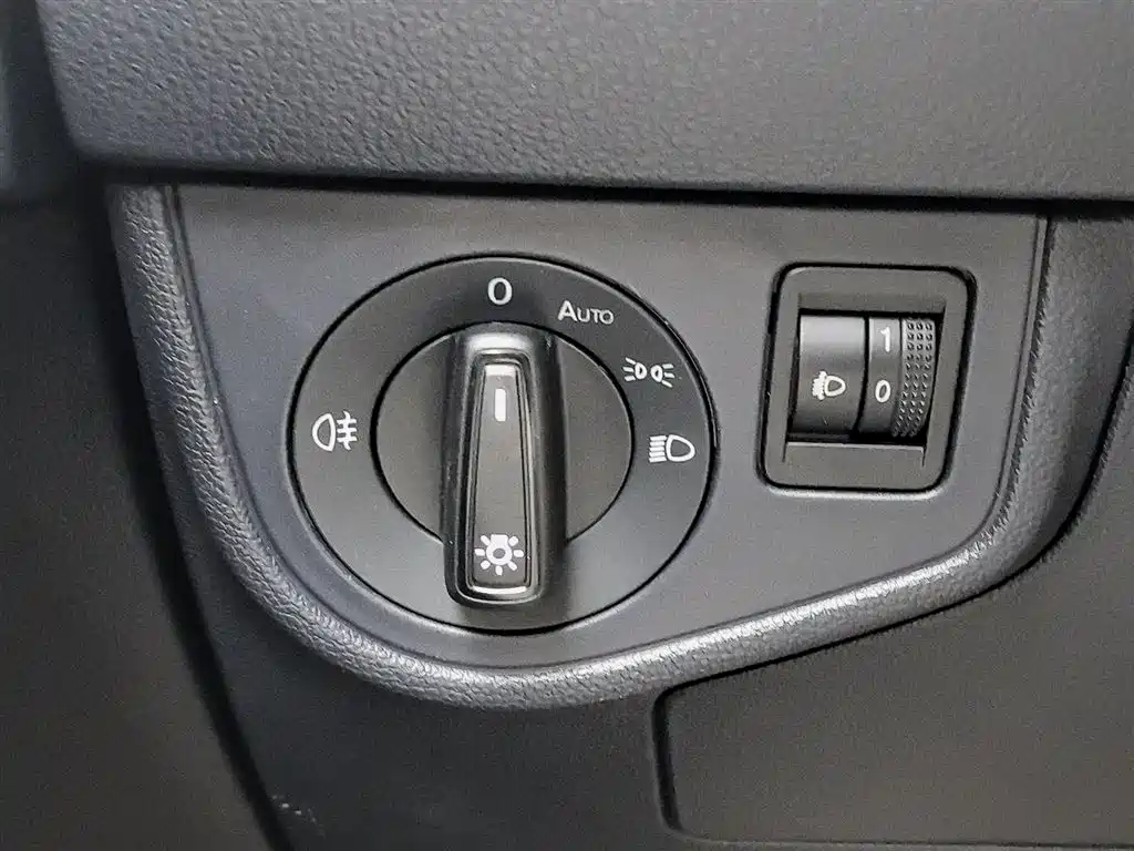 Volkswagen Lavida 2025 New Edge 1.5L Outstanding New Ease фото 21