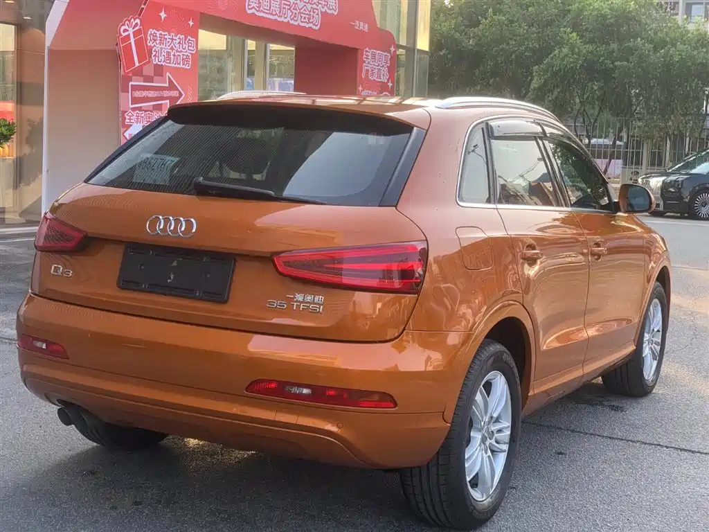 Audi Q3 2015 35 TFSI Comfort фото 4