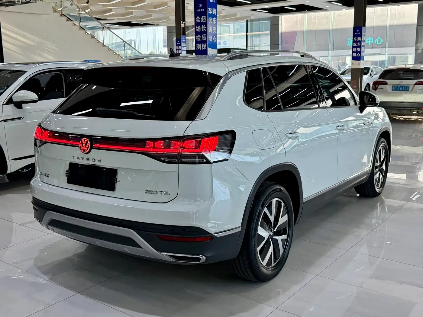 Volkswagen Tayron 2023 280TSI 2WD Luxury Plus Advanced Edition фото 11