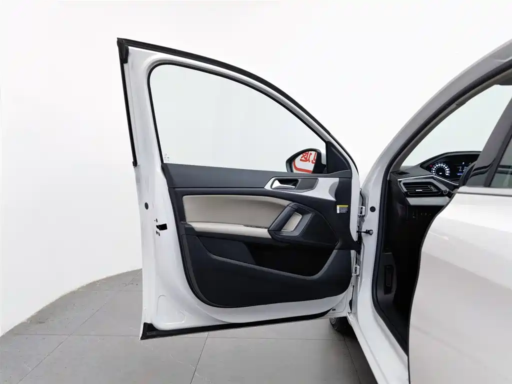 Peugeot 408 2022 1.6T Dream Chaser Edition фото 8