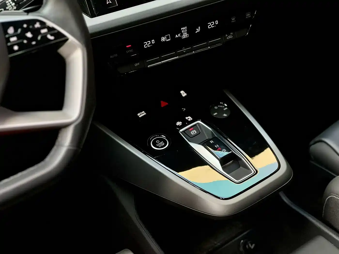 Audi Q5 e-tron 2023 40 e-tron Shining Edition Brocade Package фото 6