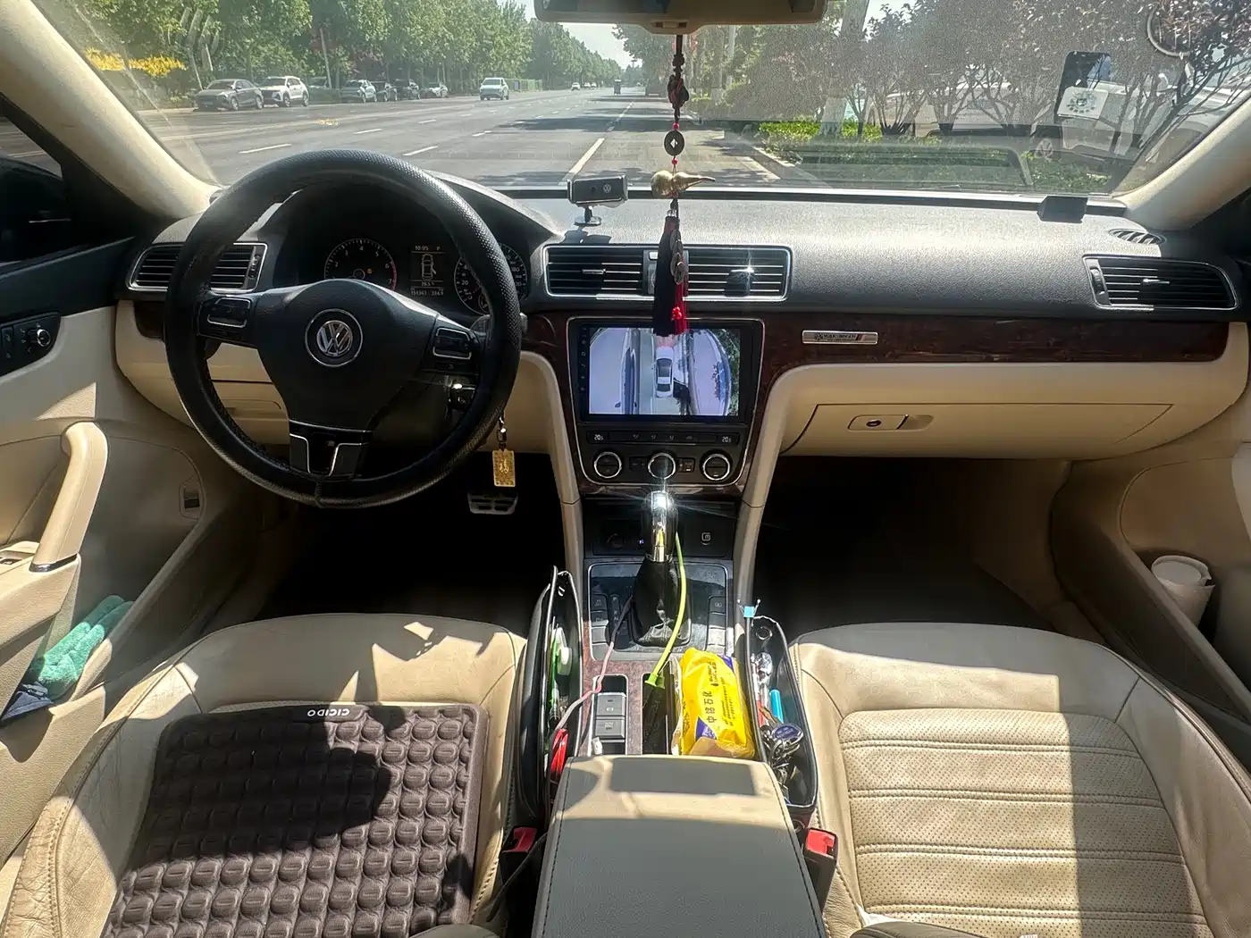 Volkswagen Passat 2011 2.0TSI DSG Royal Edition фото 7