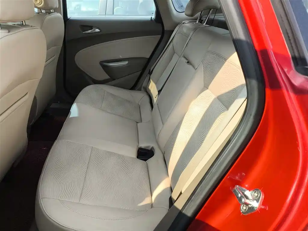 Buick Excelle 2013 Model GT 1.6L Manual Progressive фото 17