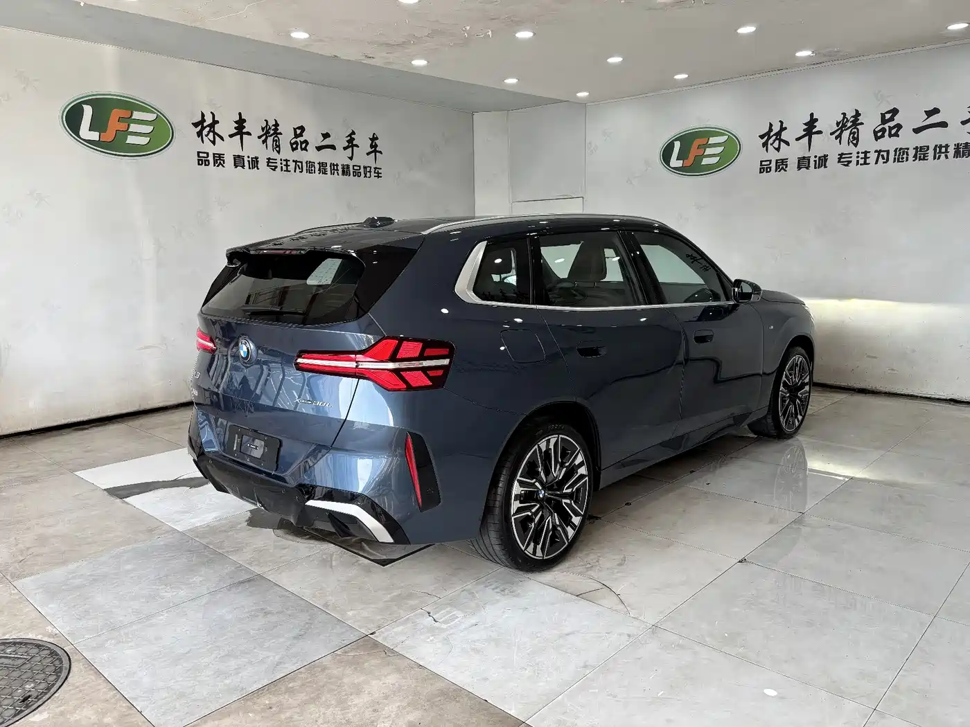 BMW X3 2025 xDrive30L Premium Model M Sport Black Package фото 8
