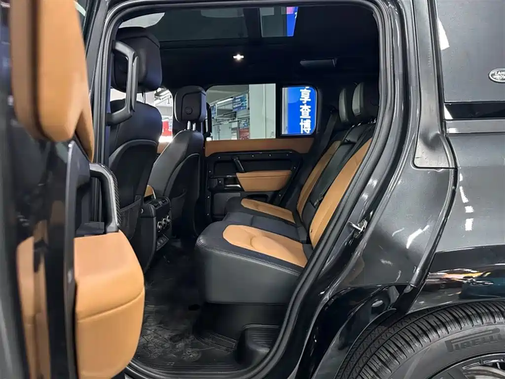 Land Rover Defender 2023 Facelift 110 3.0T P400 X-DYNAMIC HSE фото 15