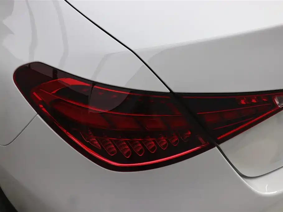 Mercedes-Benz C-Class 2023 C 260 L Night Edition Sport фото 29