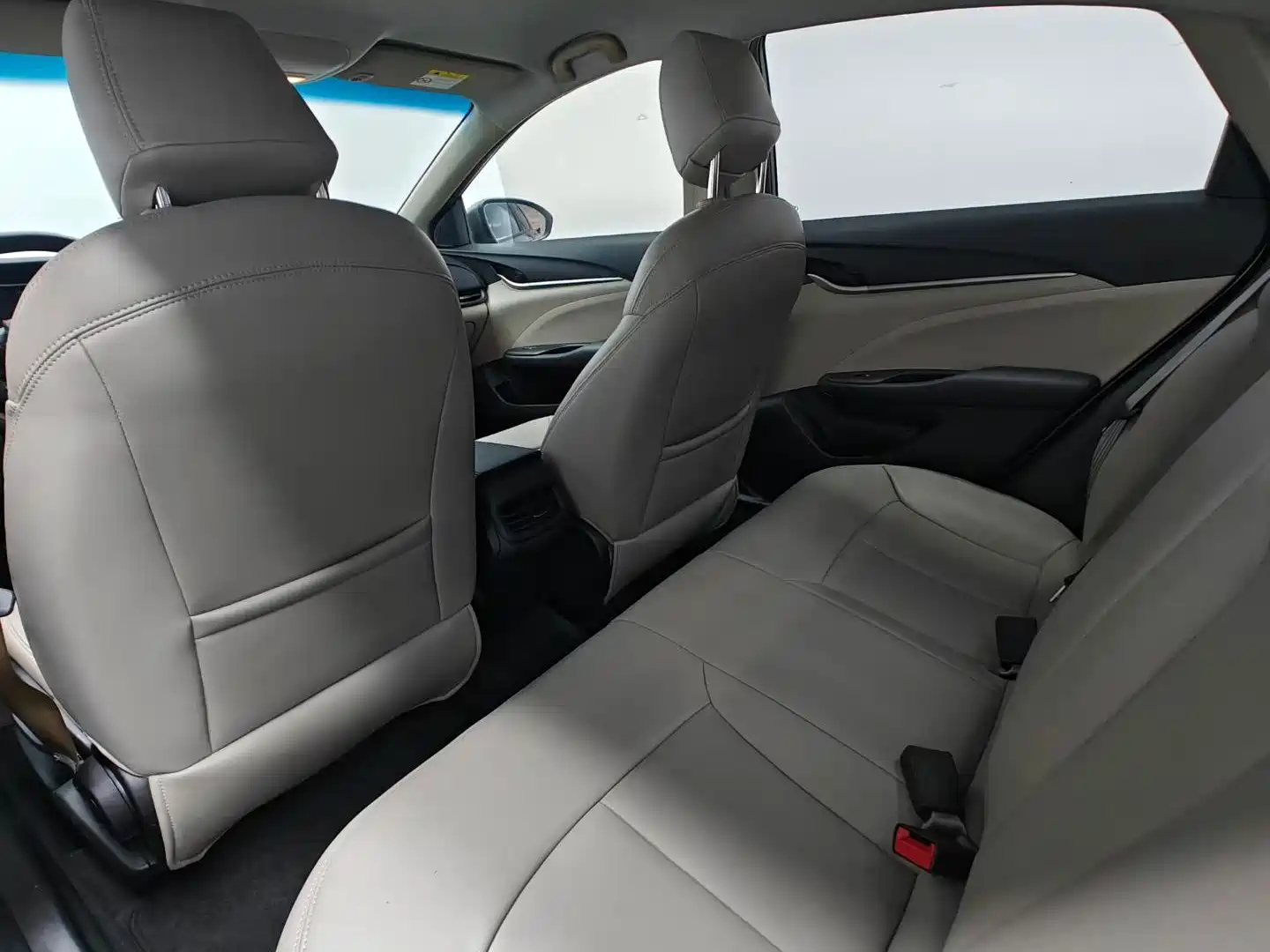 صورة 9 - Buick Excelle