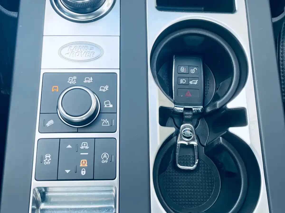 Land Rover Discovery 2020 3.0 SC V6 SE фото 11